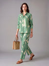 Tropical green leaf cord