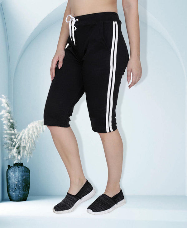 T.T. Women Solid Cotton Capri Black