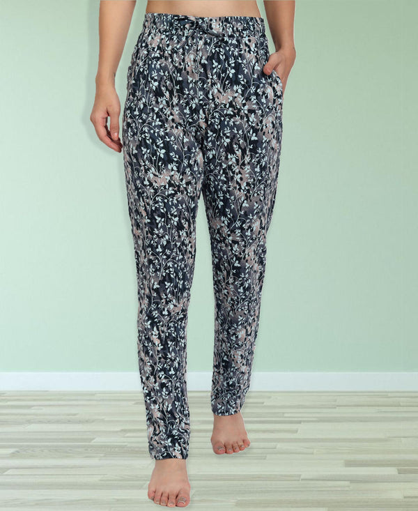 HiFlyers Women Comfort Fit Grey Printed Cotton Pyjama