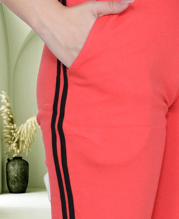 T.T. Women Solid Cotton Capri Carrot