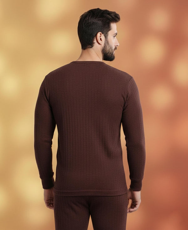T.T. Mens brown Slim Fit Desire Thermal Set