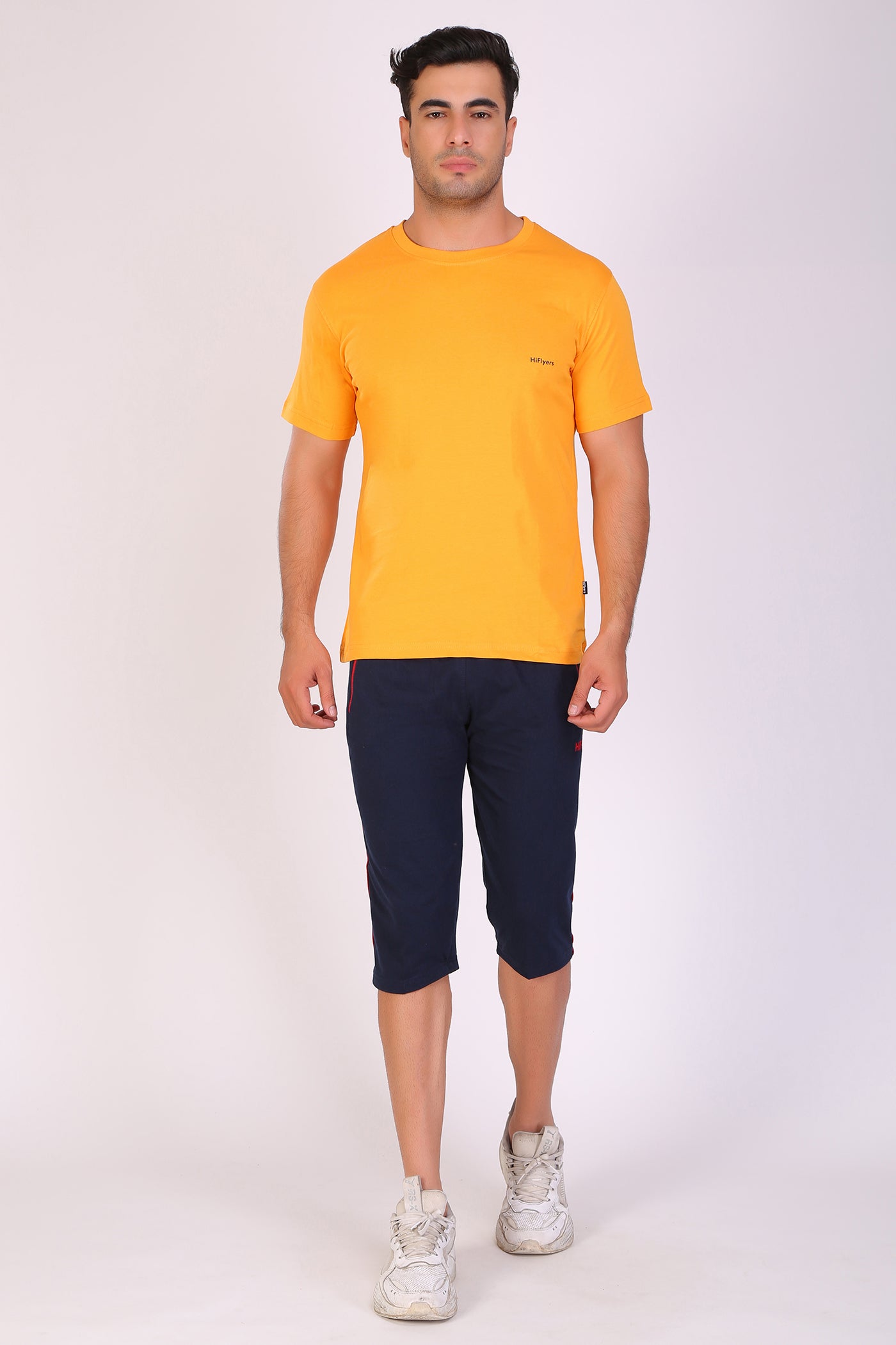 HiFlyers Men Slim Fit Solid Premium Rn Tshirts Gold